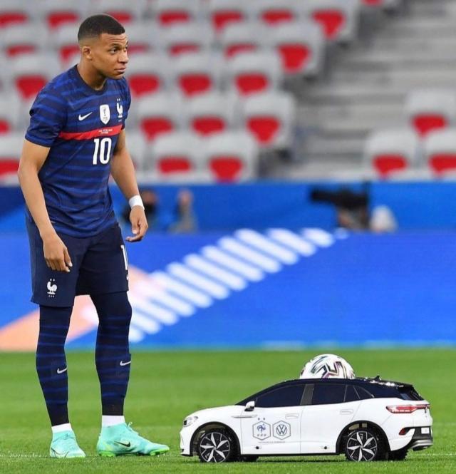 1646380612610033314.jpg 194911880_192313356118482_541162341076229937_n.jpg